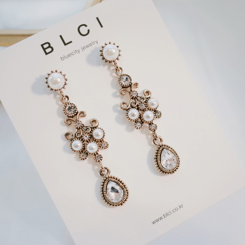 Bold Earrings Christmas Party Drop Earrings Four C