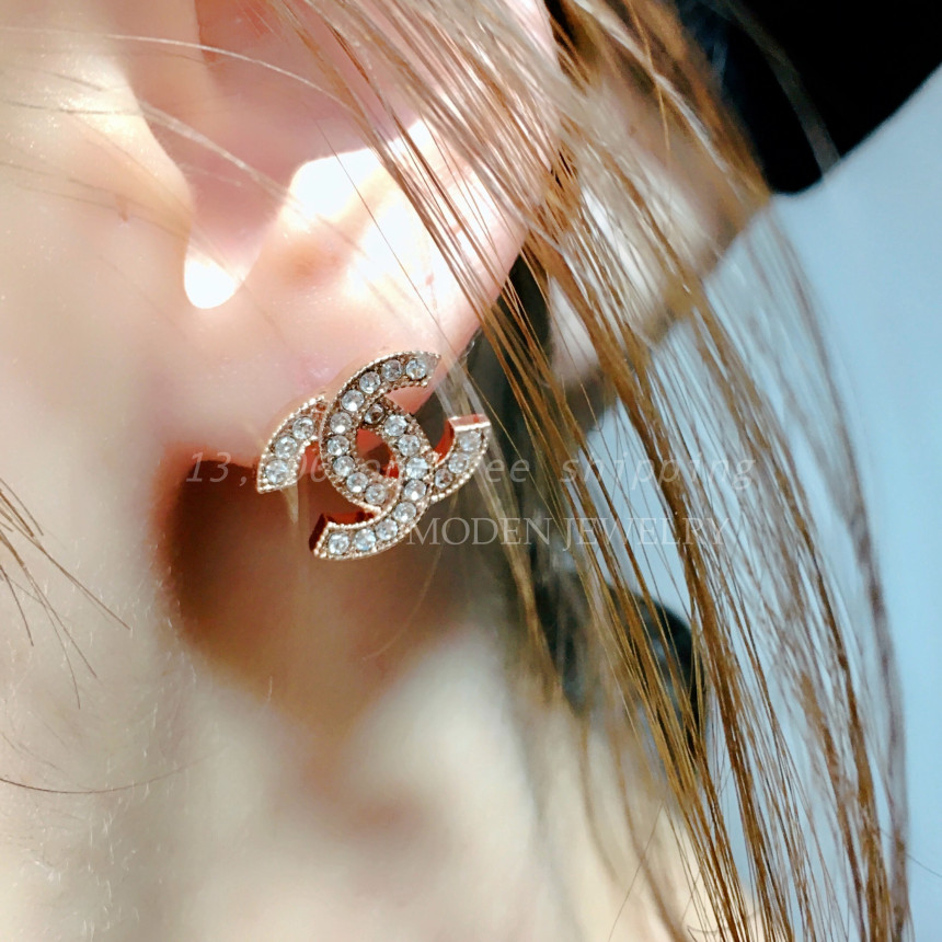 <b><p>Basic Signature Cl De Earring Lely</p></b><b><p>基本シグニチャークラシックデザイン つくイヤリング 最近紛れ</p></b><br /><br /><p align='center'>