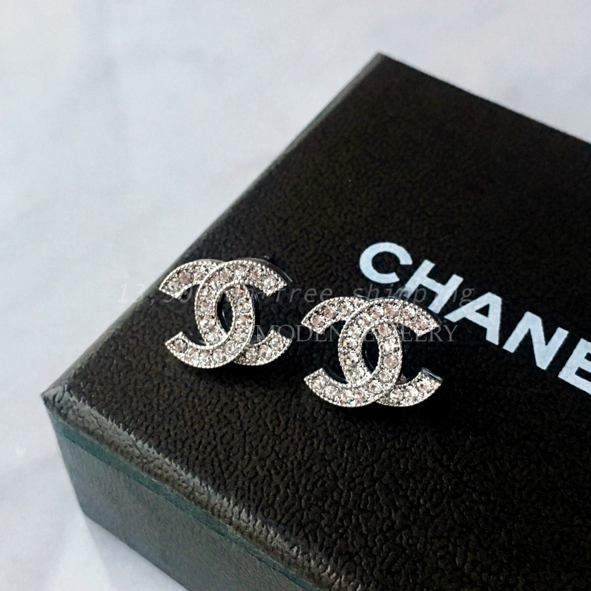 <b><p>Basic Signature Cl De Earring Lely</p></b><b><p>基本シグニチャークラシックデザイン つくイヤリング 最近紛れ</p></b><br /><br /><p align='center'>