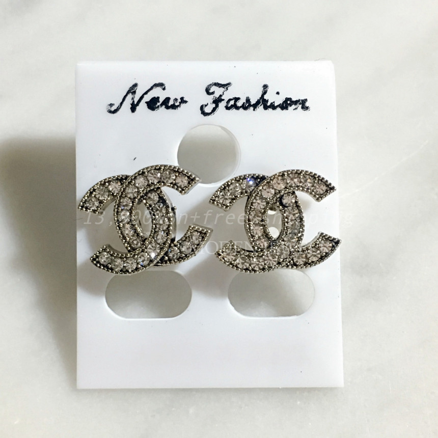 <b><p>Basic Signature Cl De Earring Lely</p></b><b><p>基本シグニチャークラシックデザイン つくイヤリング 最近紛れ</p></b><br /><br /><p align='center'>