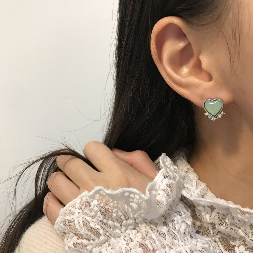 <b><p>Silver fing Moth-Daught Lo heart jewelry</p></b><b><p>ウンチム 螺鈿 澄ん ハート 宝石 アンティーク ドロップ イヤリング 個人 コレクション</p></b><br /><br /><p align='center'>