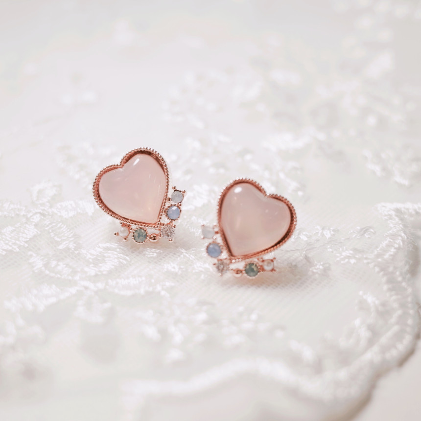 <b><p>Silver fing Moth-Daught Lo heart jewelry</p></b><b><p>ウンチム 螺鈿 澄ん ハート 宝石 アンティーク ドロップ イヤリング 個人 コレクション</p></b><br /><br /><p align='center'>