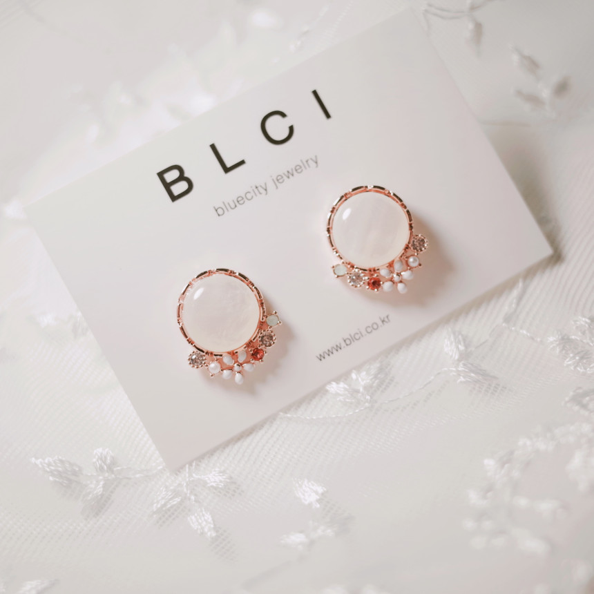 <b><p>Silver fing Moth-Daught Lo heart jewelry</p></b><b><p>ウンチム 螺鈿 澄ん ハート 宝石 アンティーク ドロップ イヤリング 個人 コレクション</p></b><br /><br /><p align='center'>