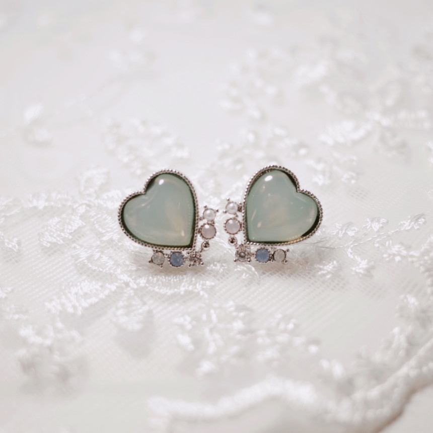 <b><p>Silver fing Moth-Daught Lo heart jewelry</p></b><b><p>ウンチム 螺鈿 澄ん ハート 宝石 アンティーク ドロップ イヤリング 個人 コレクション</p></b><br /><br /><p align='center'>