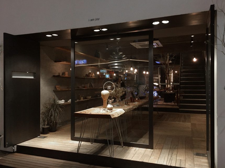 <b><p>Vander wave Mon Lg Drop Earrings Chic Feme</p></b><b><p>ベンダー ウェーブ モダン ロング ドロップイヤリ シック フェミニンな感性ムード</p></b><br /><br /><p align='center'>