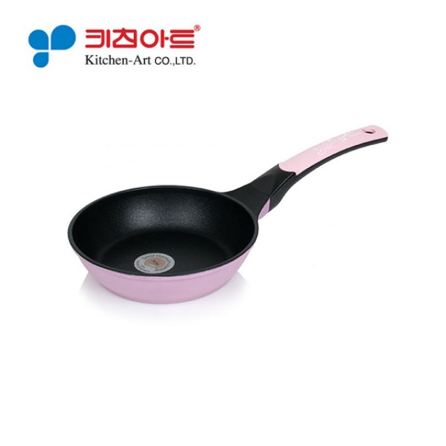 키친아트 소렐 티타늄후라이팬-20cm 6중코팅 빠른열전도율 편안한손잡이 잘눌러붙지않는 : 레드스퀘어