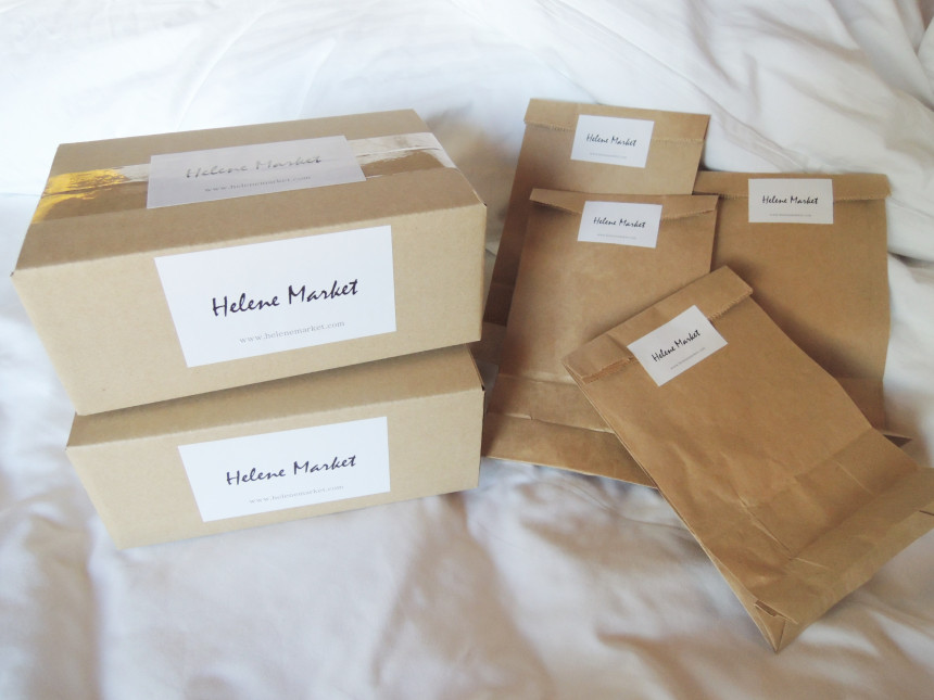 <b><p>Kim Hee Sun and Na Yog Flower earrings Small</p></b><b><p>キム・ヒソン、キム・ナヨンst 花のイヤリング スモールサイズ、 グィチ可能 トーク運転</p></b><br /><br /><p align='center'>