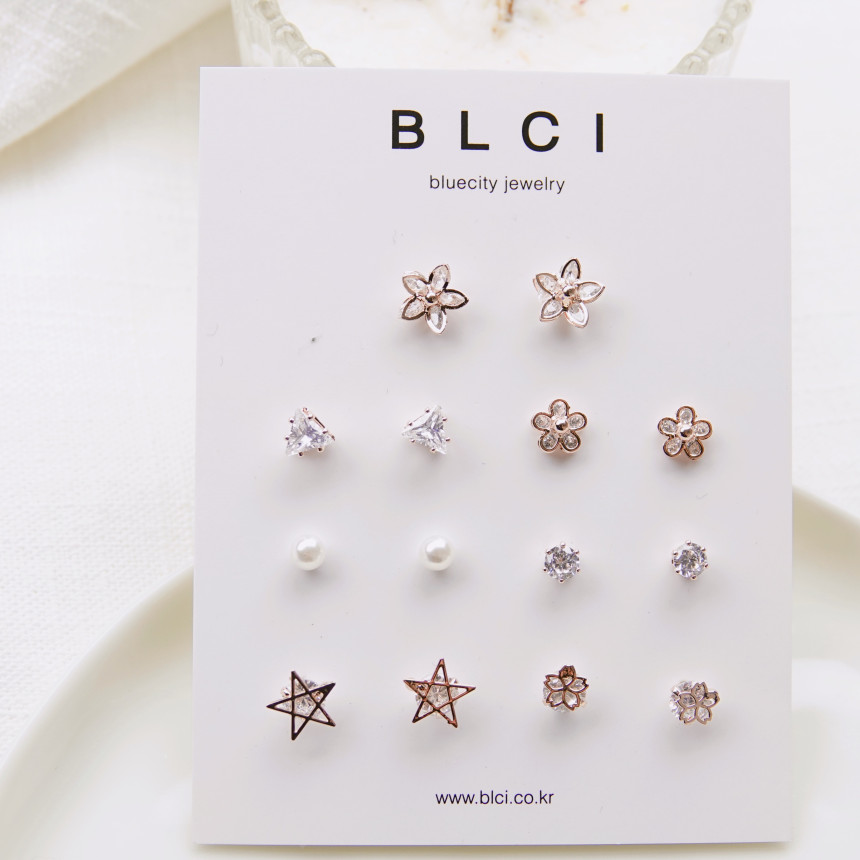 <b><p>High quality Rose Gold 14pcs one week daily</p></b><b><p>高クオリティ ローズゴールド 14個 一週間 デイリー セット イヤリング ドロップ</p></b><br /><br /><p align='center'>