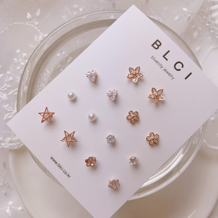 <b><p>High quality Rose Gold 14pcs one week daily</p></b><b><p>高クオリティ ローズゴールド 14個 一週間 デイリー セット イヤリング ドロップ</p></b><br /><br /><p align='center'>