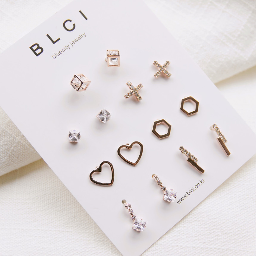 <b><p>High quality Rose Gold 14pcs one week daily</p></b><b><p>高クオリティ ローズゴールド 14個 一週間 デイリー セット イヤリング ドロップ</p></b><br /><br /><p align='center'>