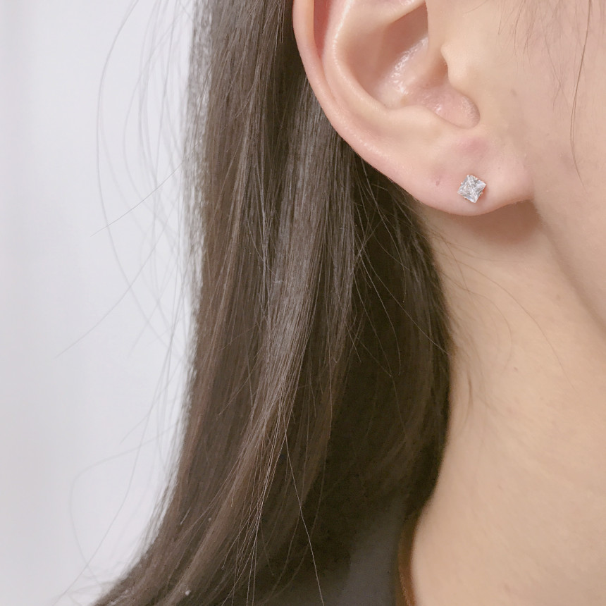 <b><p>High quality Rose Gold 14pcs one week daily</p></b><b><p>高クオリティ ローズゴールド 14個 一週間 デイリー セット イヤリング ドロップ</p></b><br /><br /><p align='center'>