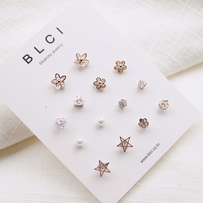 <b><p>High quality Rose Gold 14pcs one week daily</p></b><b><p>高クオリティ ローズゴールド 14個 一週間 デイリー セット イヤリング ドロップ</p></b><br /><br /><p align='center'>