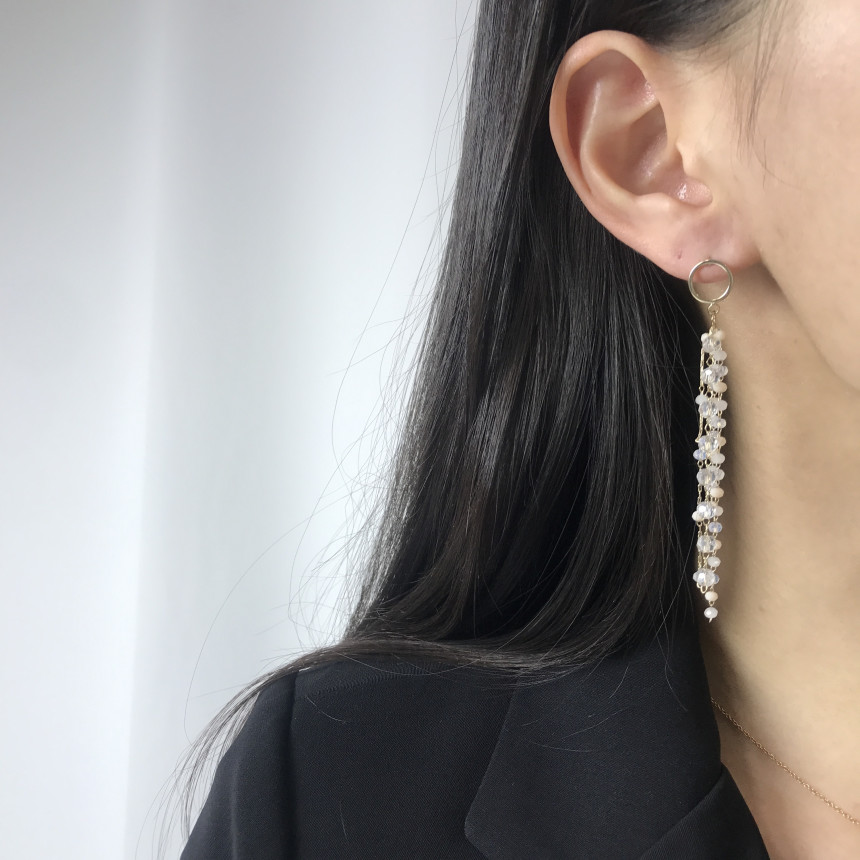 <b><p>natural cryst Modified Dp earring ther-Daughter</p></b><b><p>天然 クリスタル 修正 ドロップ イヤリング 螺鈿 16種 オンバル ツーウェイ</p></b><br /><br /><p align='center'>