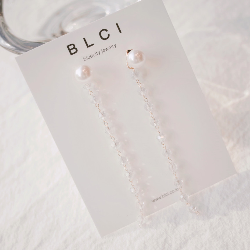 <b><p>natural cryst Modified Dp earring ther-Daughter</p></b><b><p>天然 クリスタル 修正 ドロップ イヤリング 螺鈿 16種 オンバル ツーウェイ</p></b><br /><br /><p align='center'>