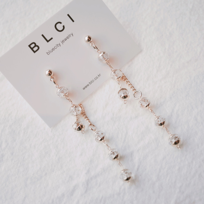 <b><p>natural cryst Modified Dp earring ther-Daughter</p></b><b><p>天然 クリスタル 修正 ドロップ イヤリング 螺鈿 16種 オンバル ツーウェイ</p></b><br /><br /><p align='center'>