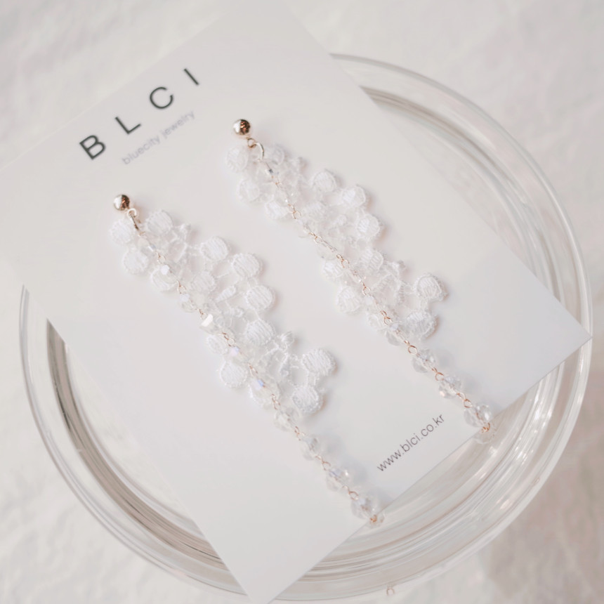 <b><p>natural cryst Modified Dp earring ther-Daughter</p></b><b><p>天然 クリスタル 修正 ドロップ イヤリング 螺鈿 16種 オンバル ツーウェイ</p></b><br /><br /><p align='center'>