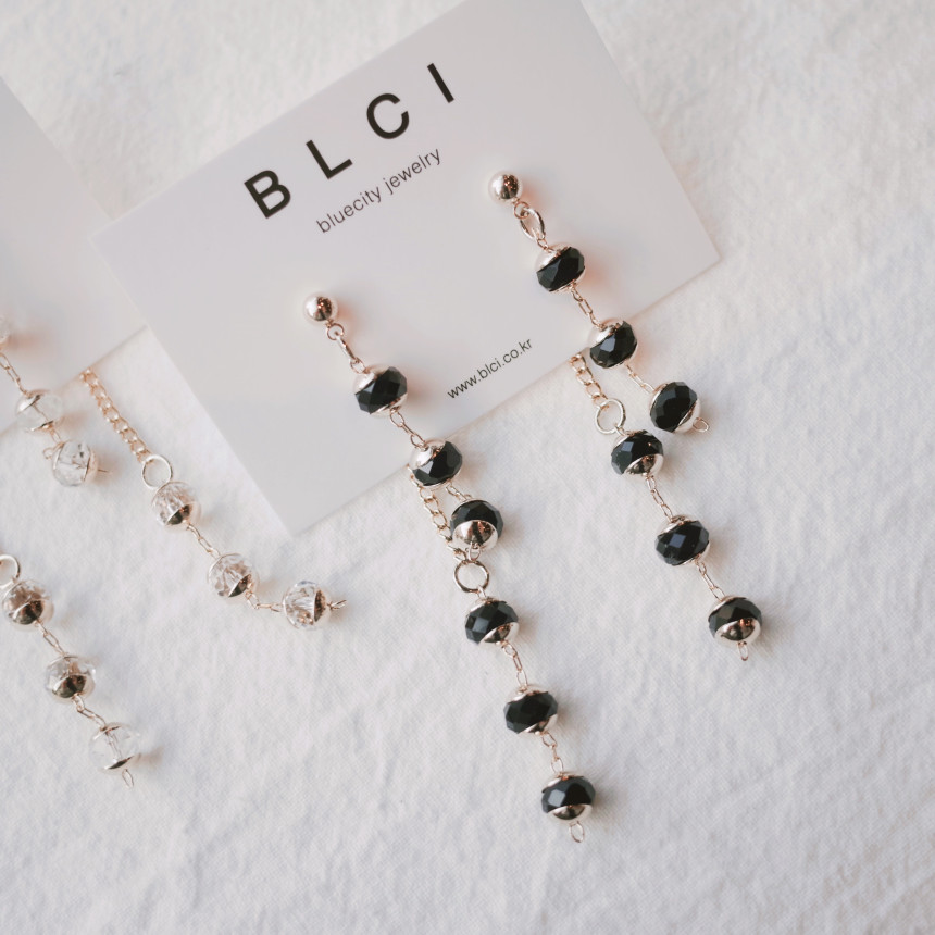 <b><p>natural cryst Modified Dp earring ther-Daughter</p></b><b><p>天然 クリスタル 修正 ドロップ イヤリング 螺鈿 16種 オンバル ツーウェイ</p></b><br /><br /><p align='center'>