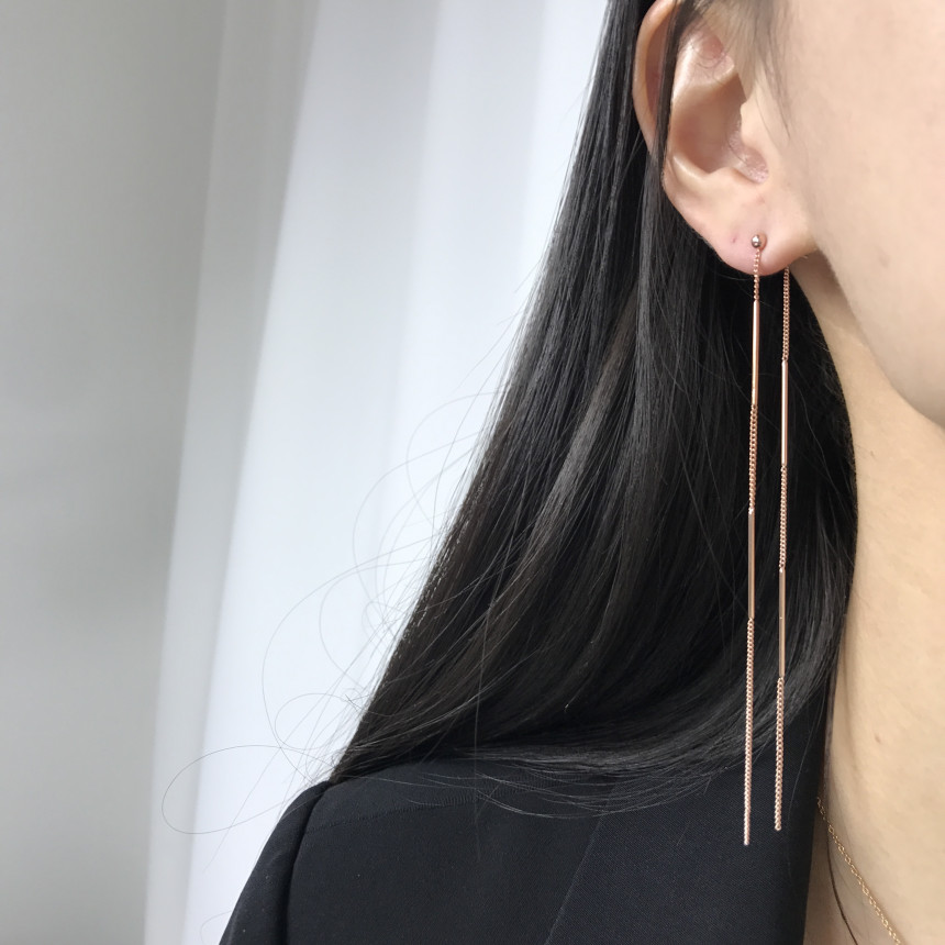 <b><p>silver 925 Sr fing High quality Drop Swavski</p></b><b><p>シルバー 925 ウンチム 高クオリティ ドロップ スワロフスキー ストーン イヤリング</p></b><br /><br /><p align='center'>