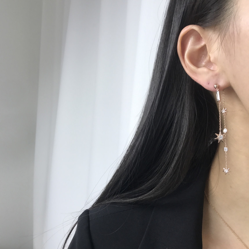 <b><p>silver 925 Sr fing High quality Drop Swavski</p></b><b><p>シルバー 925 ウンチム 高クオリティ ドロップ スワロフスキー ストーン イヤリング</p></b><br /><br /><p align='center'>