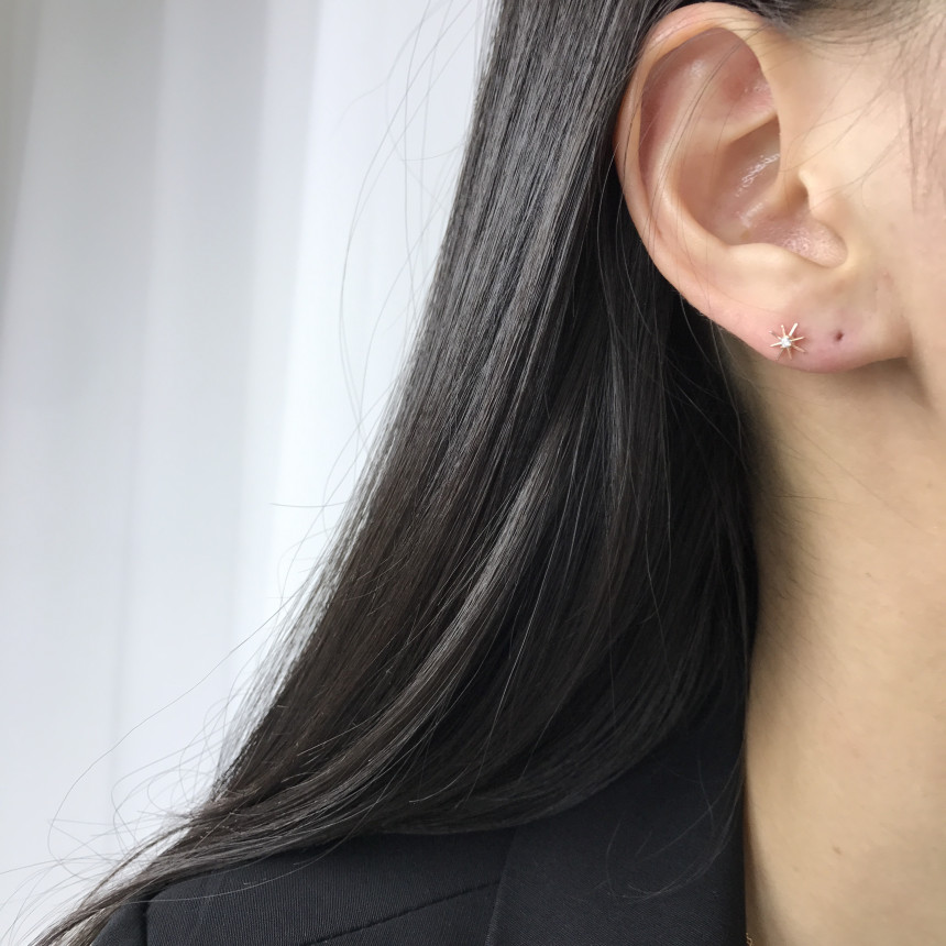 <b><p>silver 925 Sr fing High quality Drop Swavski</p></b><b><p>シルバー 925 ウンチム 高クオリティ ドロップ スワロフスキー ストーン イヤリング</p></b><br /><br /><p align='center'>