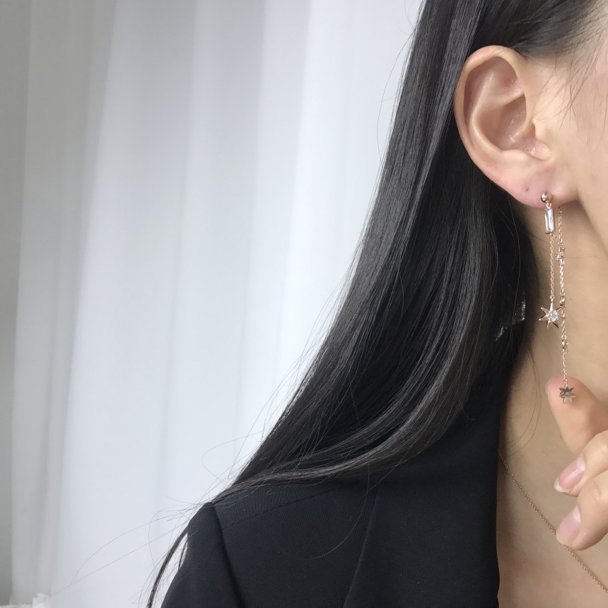 <b><p>silver 925 Sr fing High quality Drop Swavski</p></b><b><p>シルバー 925 ウンチム 高クオリティ ドロップ スワロフスキー ストーン イヤリング</p></b><br /><br /><p align='center'>