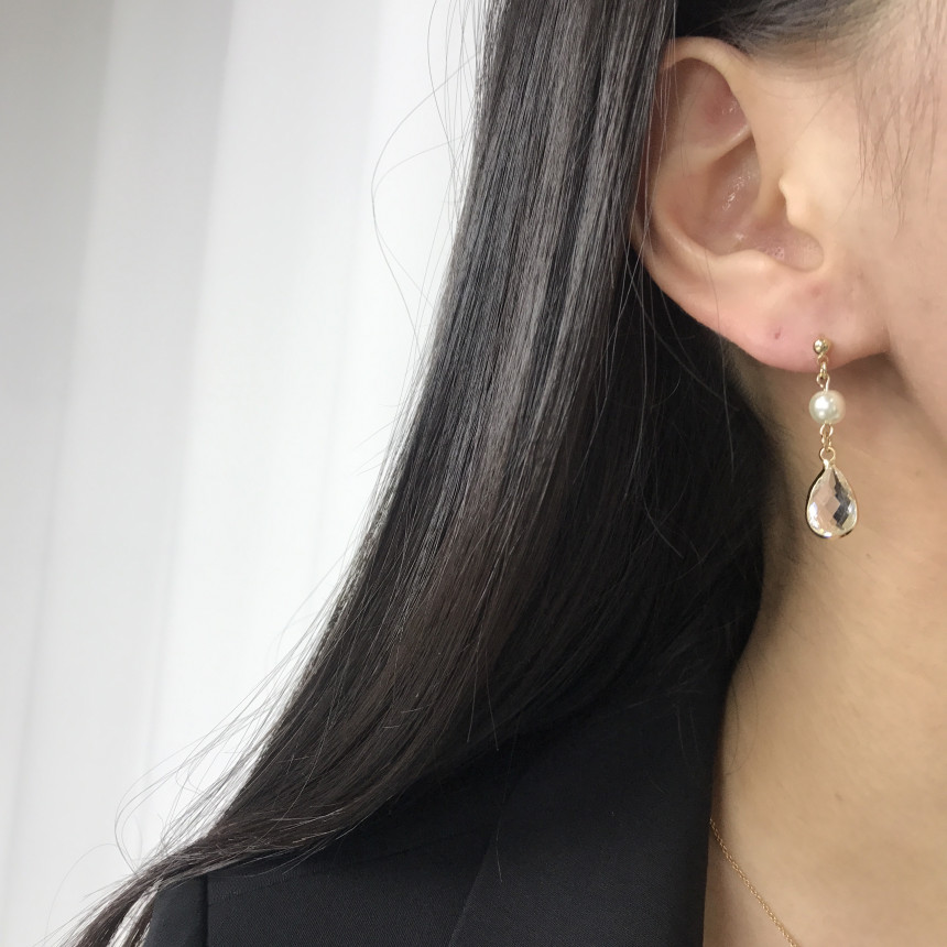 <b><p>natural cryst Modified Dp earring ther-Daughter</p></b><b><p>天然 クリスタル 修正 ドロップ イヤリング 螺鈿 16種 オンバル ツーウェイ</p></b><br /><br /><p align='center'>