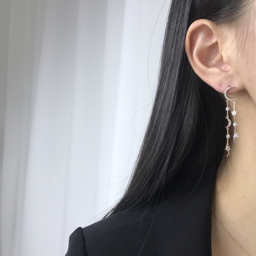 <b><p>silver 925 Sr fing High quality Drop Swavski</p></b><b><p>シルバー 925 ウンチム 高クオリティ ドロップ スワロフスキー ストーン イヤリング</p></b><br /><br /><p align='center'>