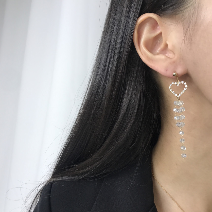 <b><p>natural cryst Modified Dp earring ther-Daughter</p></b><b><p>天然 クリスタル 修正 ドロップ イヤリング 螺鈿 16種 オンバル ツーウェイ</p></b><br /><br /><p align='center'>