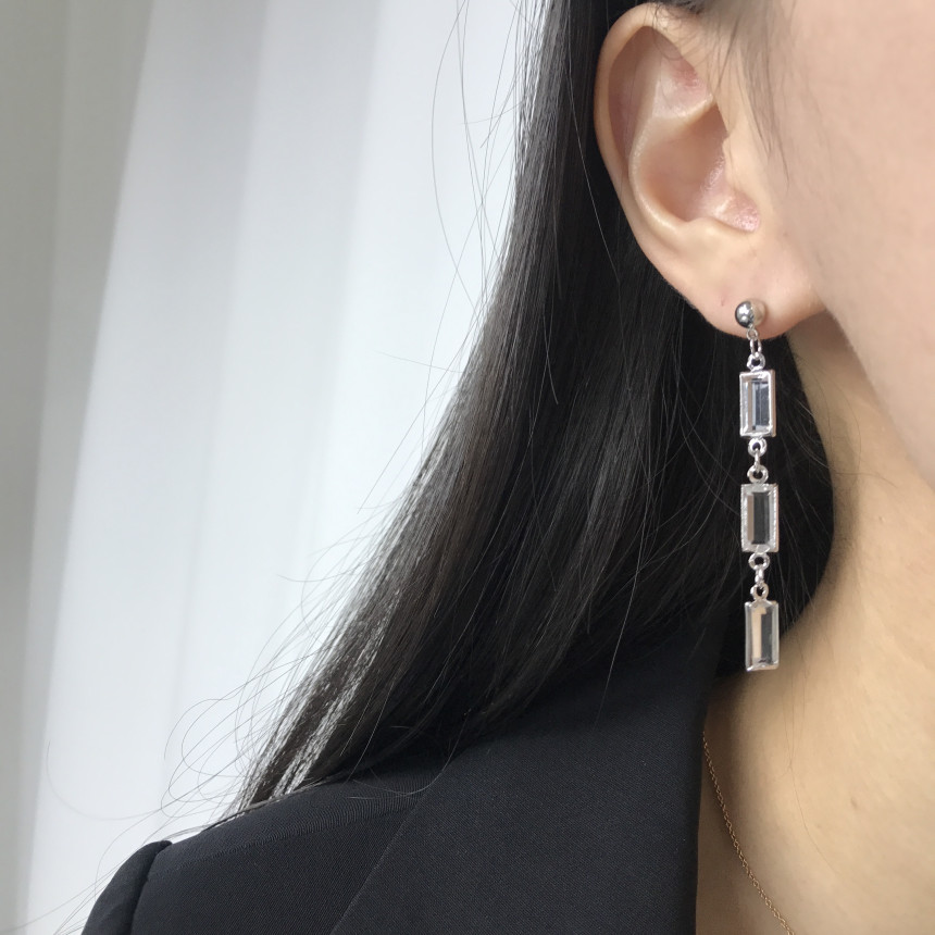 <b><p>natural cryst Modified Dp earring ther-Daughter</p></b><b><p>天然 クリスタル 修正 ドロップ イヤリング 螺鈿 16種 オンバル ツーウェイ</p></b><br /><br /><p align='center'>