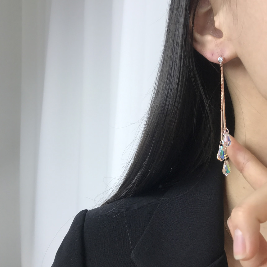 <b><p>silver 925 Sr fing High quality Drop Swavski</p></b><b><p>シルバー 925 ウンチム 高クオリティ ドロップ スワロフスキー ストーン イヤリング</p></b><br /><br /><p align='center'>