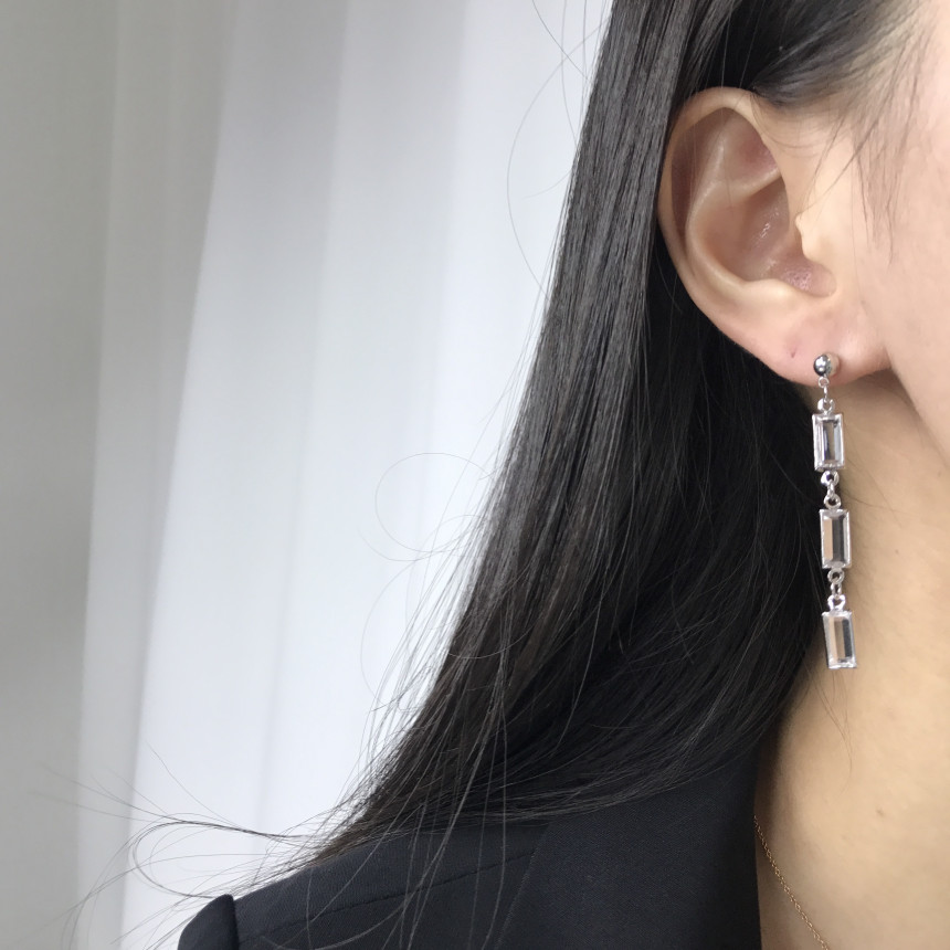 <b><p>natural cryst Modified Dp earring ther-Daughter</p></b><b><p>天然 クリスタル 修正 ドロップ イヤリング 螺鈿 16種 オンバル ツーウェイ</p></b><br /><br /><p align='center'>