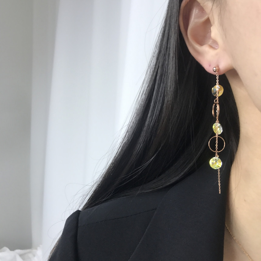 <b><p>silver 925 Sr fing High quality Drop Swavski</p></b><b><p>シルバー 925 ウンチム 高クオリティ ドロップ スワロフスキー ストーン イヤリング</p></b><br /><br /><p align='center'>