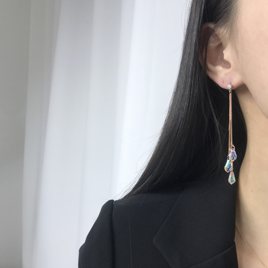 <b><p>silver 925 Sr fing High quality Drop Swavski</p></b><b><p>シルバー 925 ウンチム 高クオリティ ドロップ スワロフスキー ストーン イヤリング</p></b><br /><br /><p align='center'>