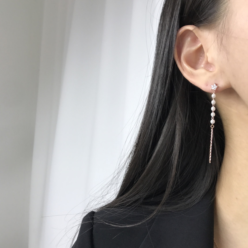 <b><p>silver 925 Sr fing High quality Drop Swavski</p></b><b><p>シルバー 925 ウンチム 高クオリティ ドロップ スワロフスキー ストーン イヤリング</p></b><br /><br /><p align='center'>