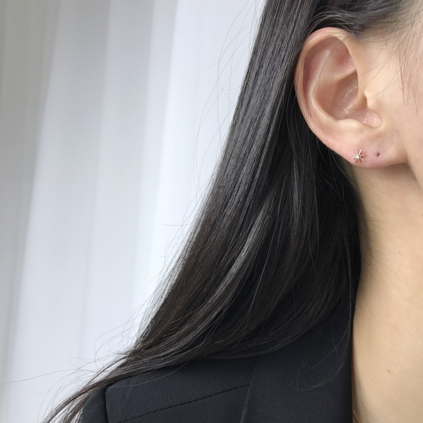 <b><p>silver 925 Sr fing High quality Drop Swavski</p></b><b><p>シルバー 925 ウンチム 高クオリティ ドロップ スワロフスキー ストーン イヤリング</p></b><br /><br /><p align='center'>