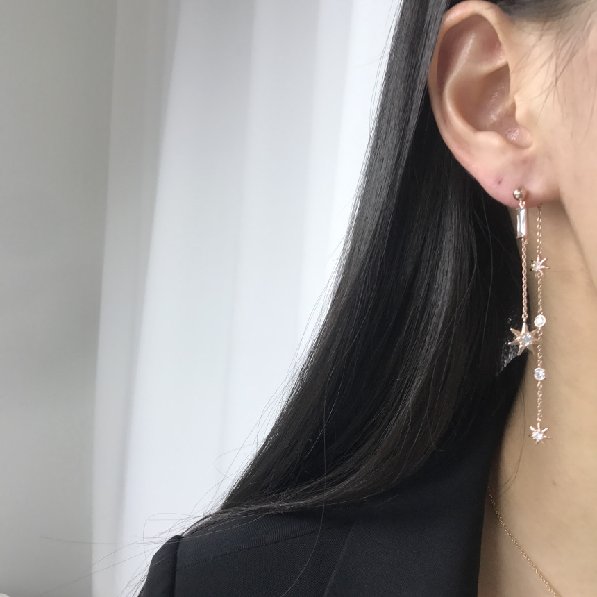 <b><p>silver 925 Sr fing High quality Drop Swavski</p></b><b><p>シルバー 925 ウンチム 高クオリティ ドロップ スワロフスキー ストーン イヤリング</p></b><br /><br /><p align='center'>