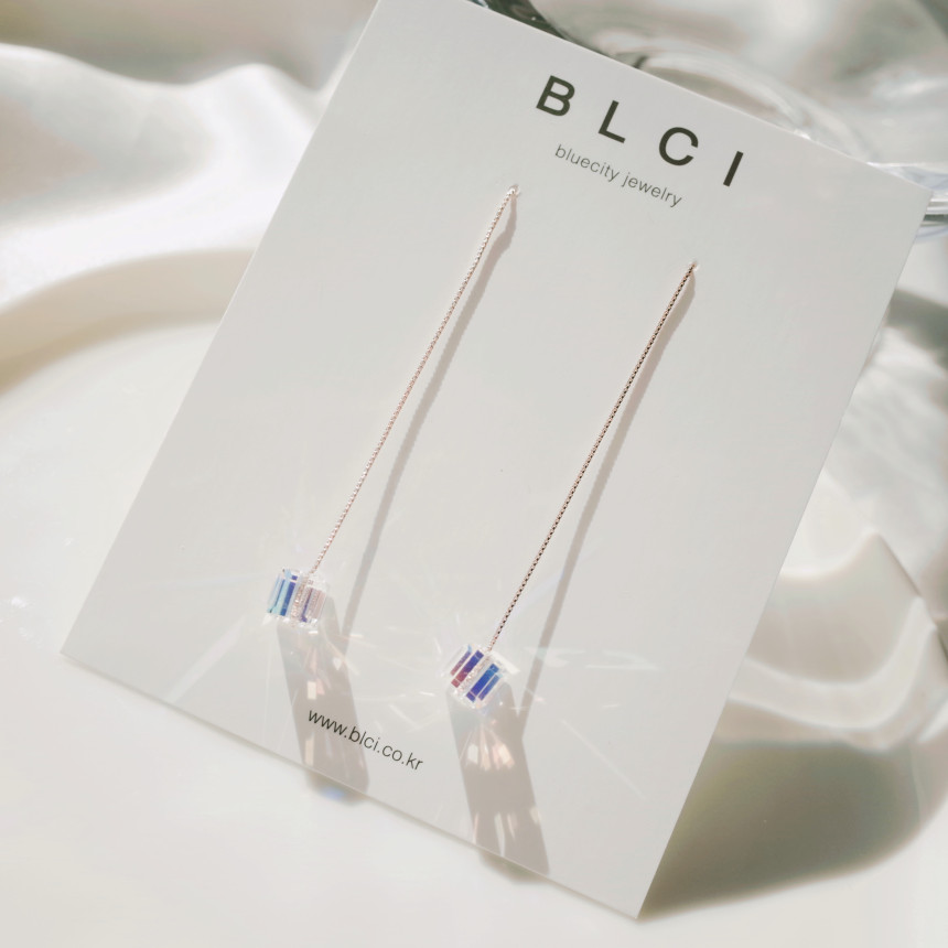 <b><p>silver 925 Sr fing High quality Drop Swavski</p></b><b><p>シルバー 925 ウンチム 高クオリティ ドロップ スワロフスキー ストーン イヤリング</p></b><br /><br /><p align='center'>