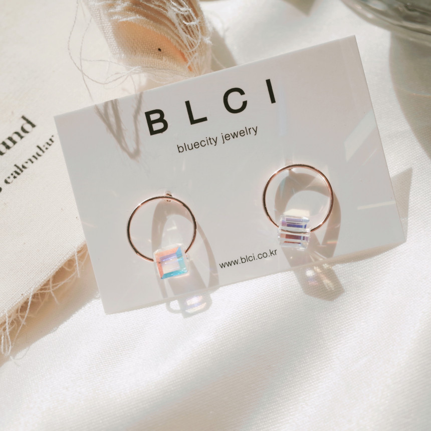 <b><p>silver 925 Sr fing High quality Drop Swavski</p></b><b><p>シルバー 925 ウンチム 高クオリティ ドロップ スワロフスキー ストーン イヤリング</p></b><br /><br /><p align='center'>