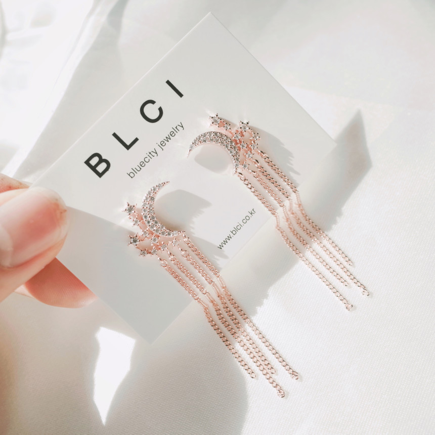 <b><p>silver 925 Sr fing High quality Drop Swavski</p></b><b><p>シルバー 925 ウンチム 高クオリティ ドロップ スワロフスキー ストーン イヤリング</p></b><br /><br /><p align='center'>