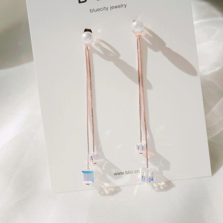 <b><p>silver 925 Sr fing High quality Drop Swavski</p></b><b><p>シルバー 925 ウンチム 高クオリティ ドロップ スワロフスキー ストーン イヤリング</p></b><br /><br /><p align='center'>