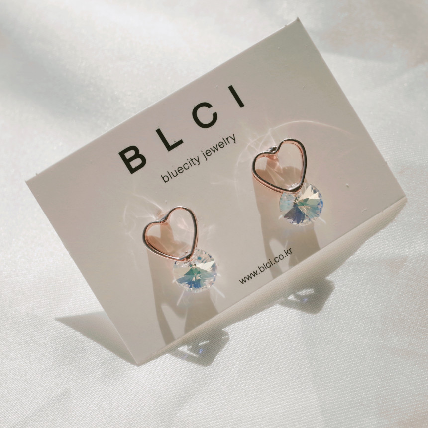 <b><p>silver 925 Sr fing High quality Drop Swavski</p></b><b><p>シルバー 925 ウンチム 高クオリティ ドロップ スワロフスキー ストーン イヤリング</p></b><br /><br /><p align='center'>