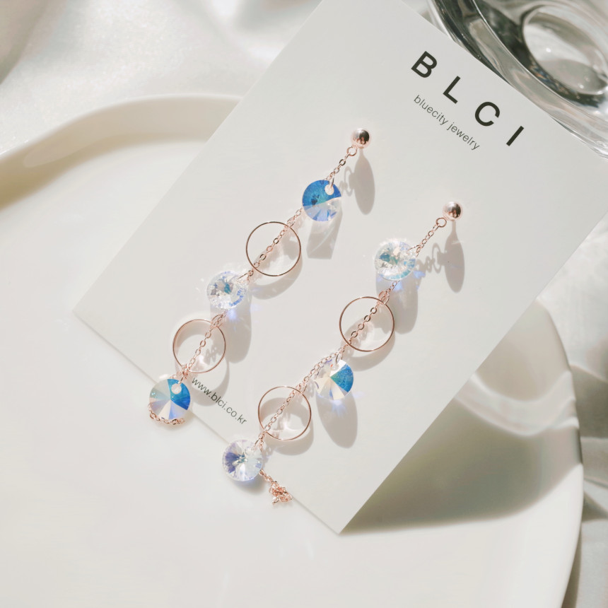 <b><p>silver 925 Sr fing High quality Drop Swavski</p></b><b><p>シルバー 925 ウンチム 高クオリティ ドロップ スワロフスキー ストーン イヤリング</p></b><br /><br /><p align='center'>