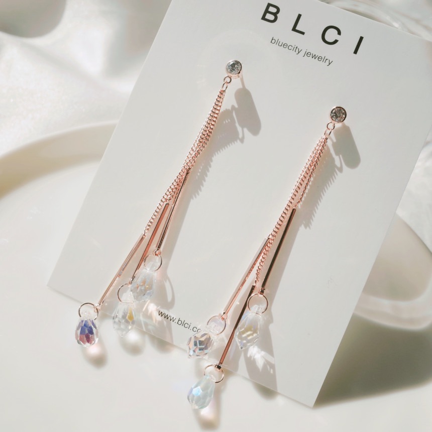 <b><p>silver 925 Sr fing High quality Drop Swavski</p></b><b><p>シルバー 925 ウンチム 高クオリティ ドロップ スワロフスキー ストーン イヤリング</p></b><br /><br /><p align='center'>