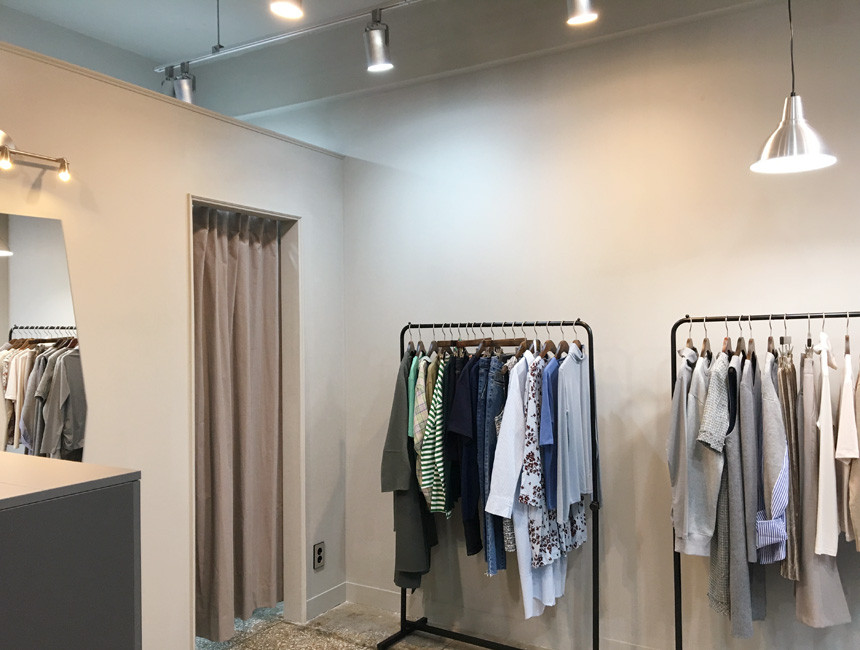 <b><p>square leather clock 2cor Brown bla Cssic</p></b><b><p>スクエア レザー 時計 2色 ブラウン ック クラシ手首 シルバーフレーム 女性</p></b><br /><br /><p align='center'>