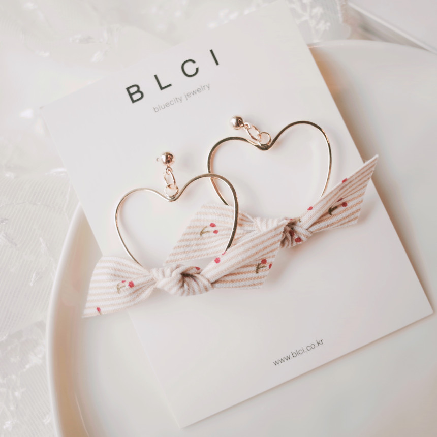 <b><p>Advanced ra earring Chiffon Dp flower sp</p></b><b><p>高級 レース イヤリング シフォン ドロップ フラワー 春 リボン 26種 おすすめ</p></b><br /><br /><p align='center'>