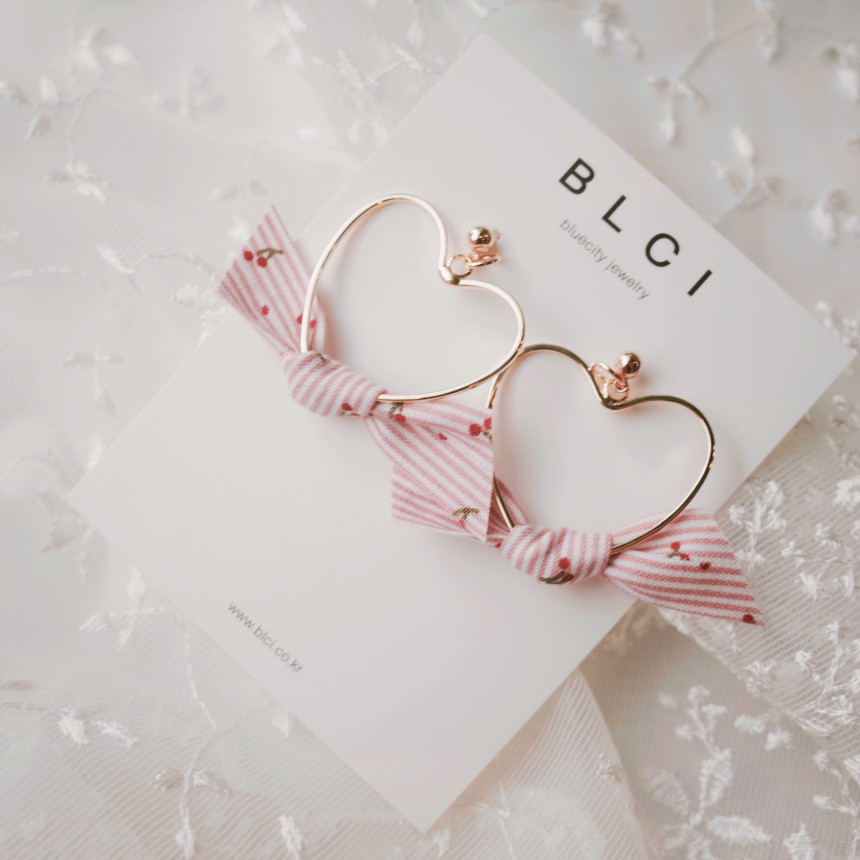 <b><p>Advanced ra earring Chiffon Dp flower sp</p></b><b><p>高級 レース イヤリング シフォン ドロップ フラワー 春 リボン 26種 おすすめ</p></b><br /><br /><p align='center'>