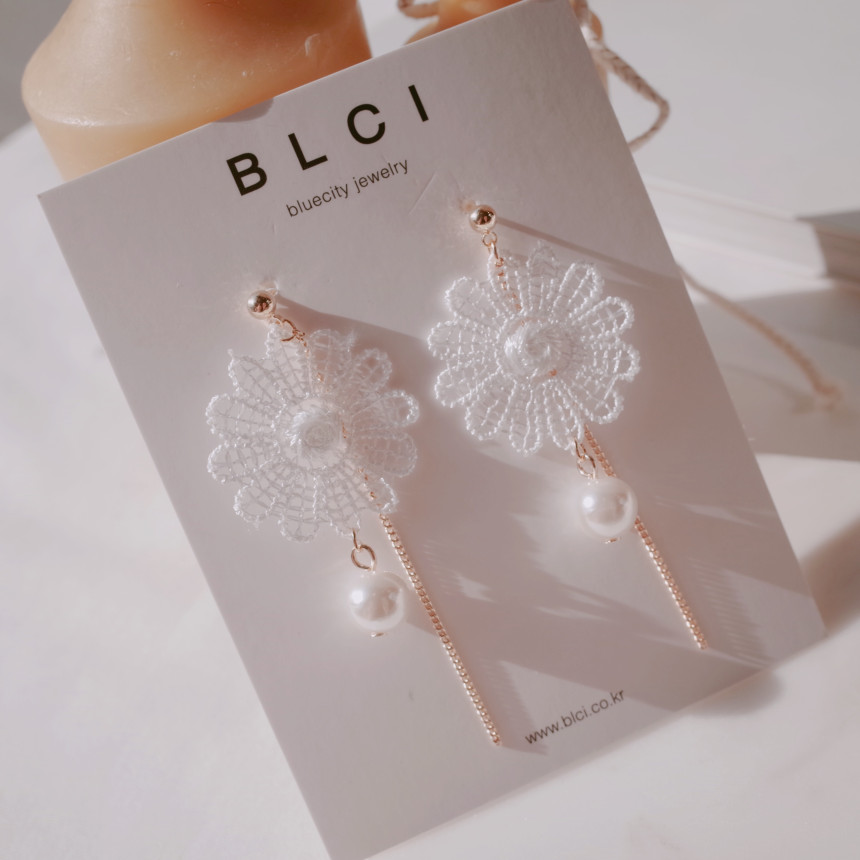 <b><p>Advanced ra earring Chiffon Dp flower sp</p></b><b><p>高級 レース イヤリング シフォン ドロップ フラワー 春 リボン 26種 おすすめ</p></b><br /><br /><p align='center'>