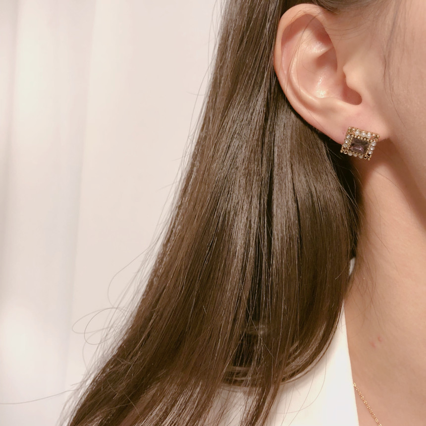 <b><p>Possible eaves 2018 Pantone trend color Viot</p></b><b><p>グィチ可能 2018年 パントン トレンド カラー バイオレット ドロップ イヤリング</p></b><br /><br /><p align='center'>