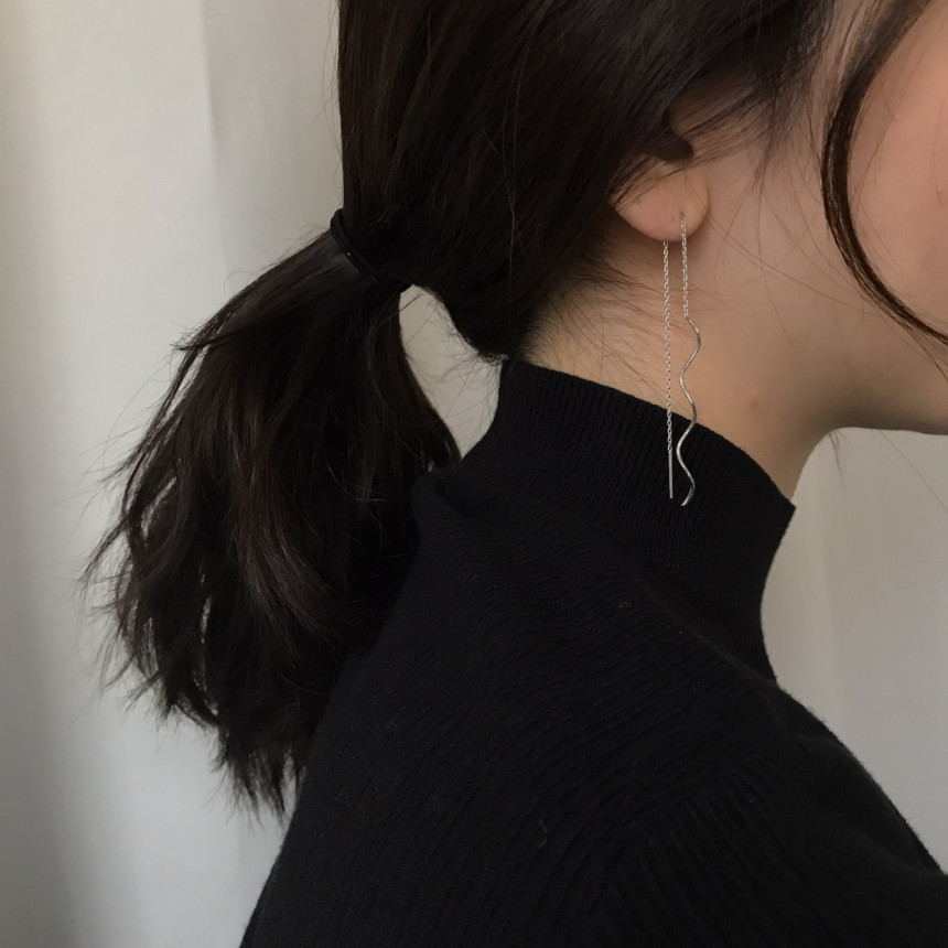 <b><p>Vander wave Mon Lg Drop Earrings Chic Feme</p></b><b><p>ベンダー ウェーブ モダン ロング ドロップイヤリ シック フェミニンな感性ムード</p></b><br /><br /><p align='center'>