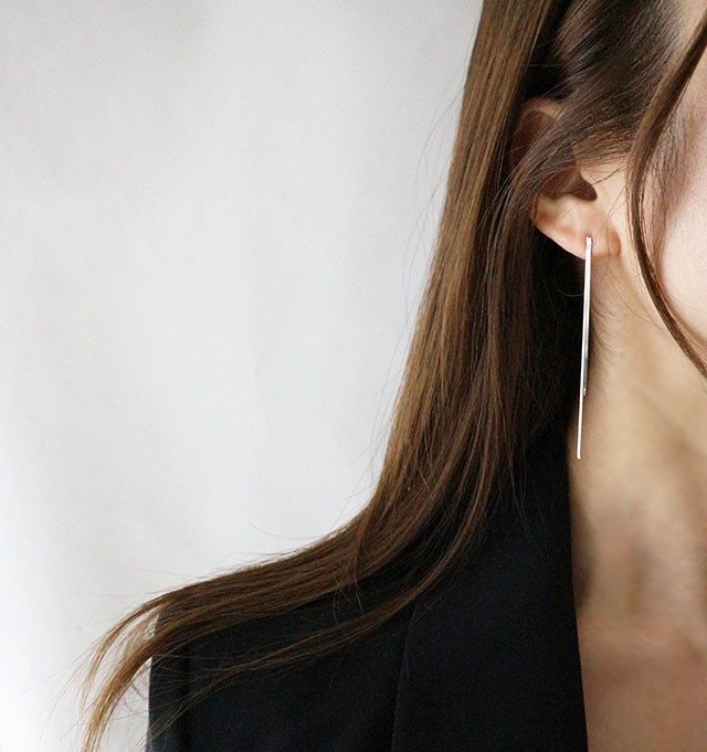 <b><p>925Silver Two lines Snake Drop earrg sr ILVER</p></b><b><p>925シルバー 二行 ベムジュル ドロップ イヤリング ILVER シンプル チェーン</p></b><br /><br /><p align='center'>